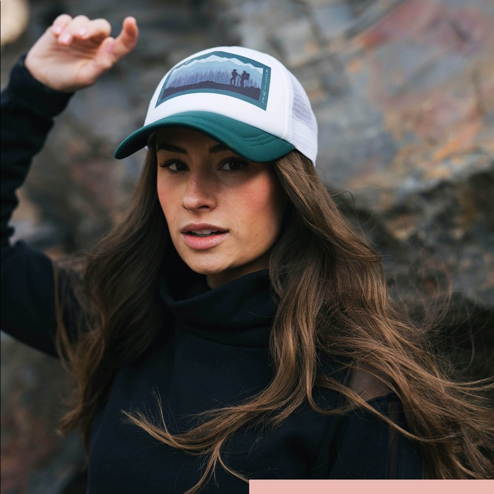 ZYIA Hiking Tucker Hat